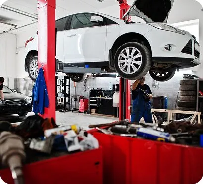 Oficina mecânica equipada com sistema para gestão Motor SW